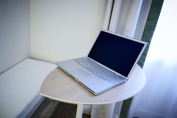 kyriad paris 18 porte de clignancourt montmartre