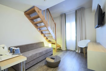 kyriad paris 18 porte de clignancourt montmartre