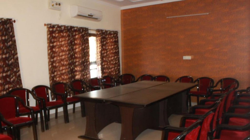 hotel utsav