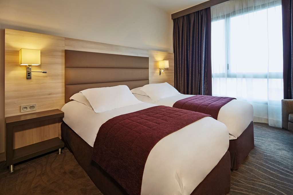 kyriad prestige lyon est saint priest eurexpo