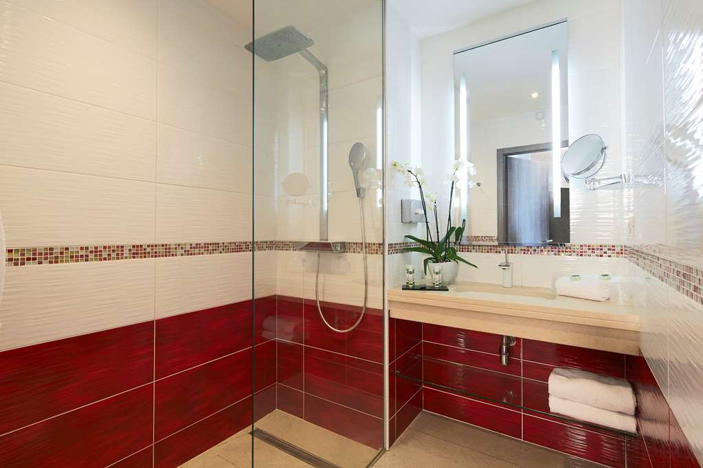 kyriad prestige lyon est saint priest eurexpo