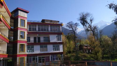 highland village resort