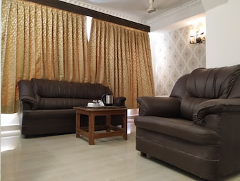 aum hotel