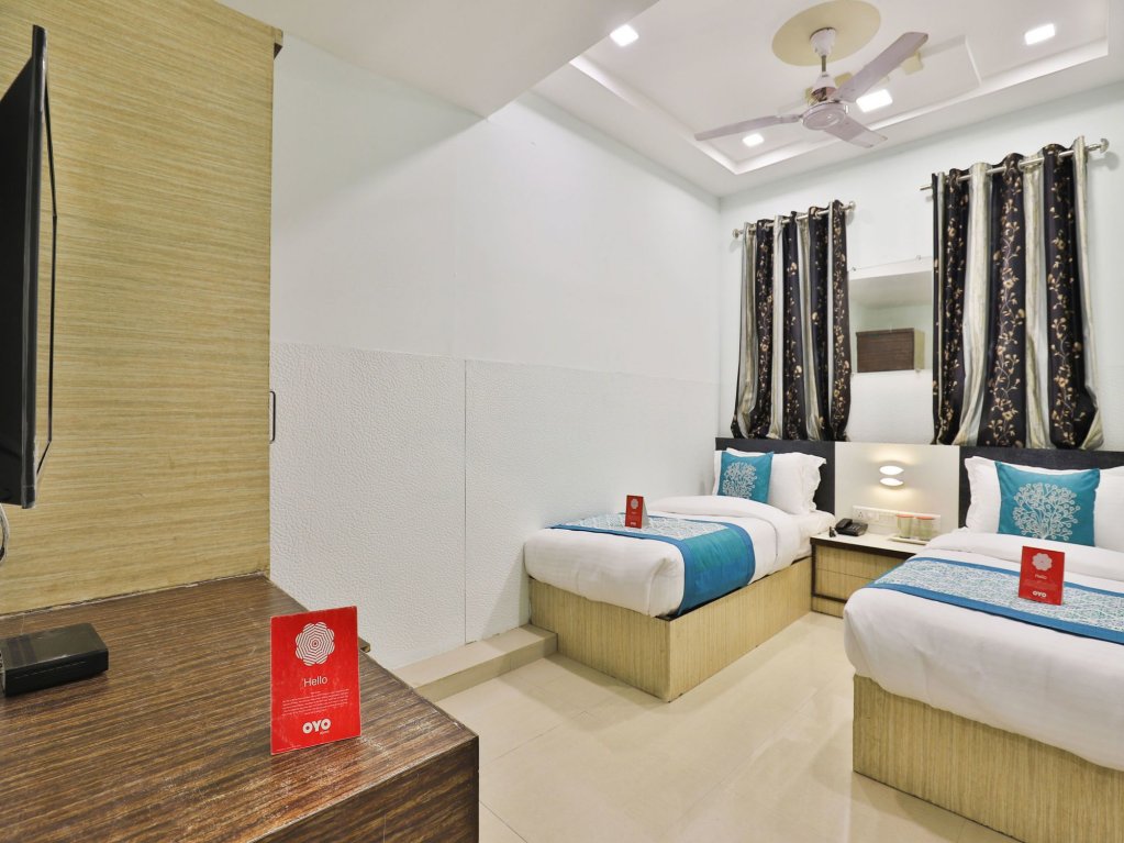 Oyo 3299 Hotel Vrundavan,India>>Gandhinagar,2 star