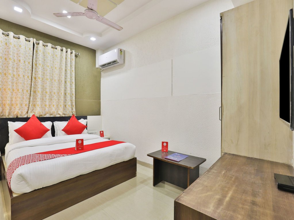 Oyo 3299 Hotel Vrundavan,India>>Gandhinagar,2 star