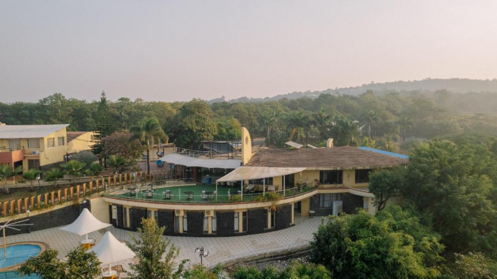 wildernest hilltop resort