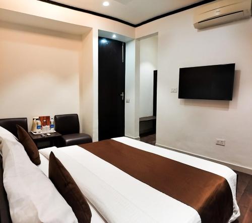 the wind cross hotel