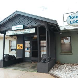 broken hill tourist lodge