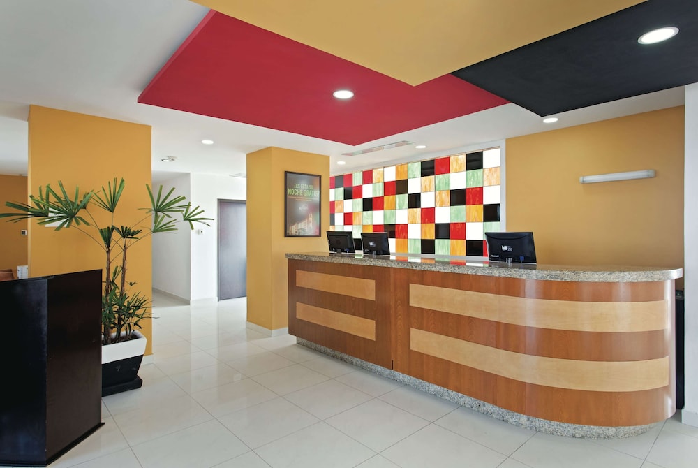 La Quinta By Wyndham Puebla Palmas Angelopolis,Puebla>>Cholula,3 star