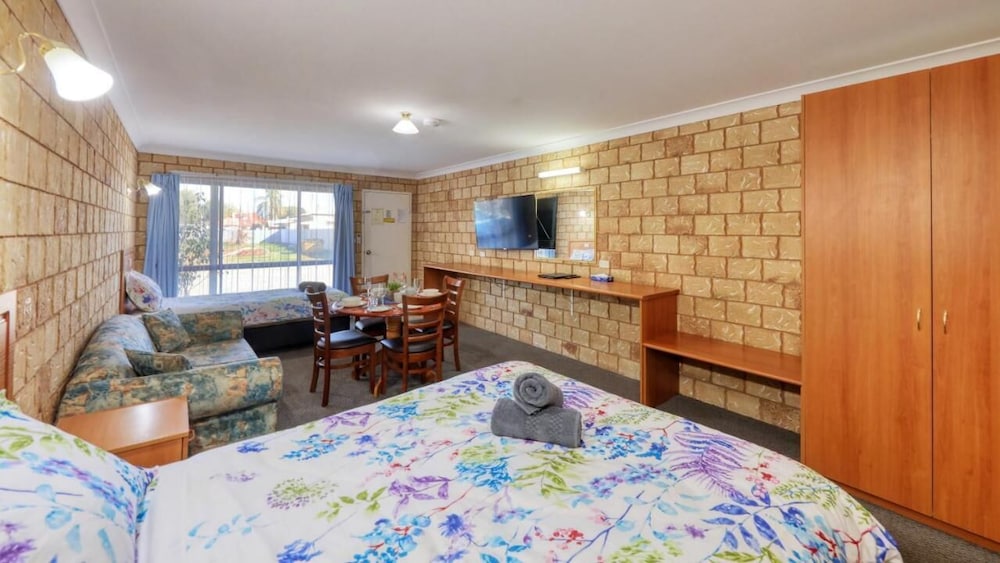 darling river motel
