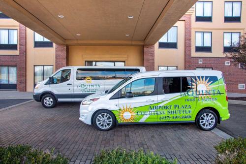 la quinta inn and suites by wyndham springfield airport plaza