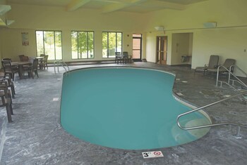 la quinta inn and suites by wyndham springfield airport plaza