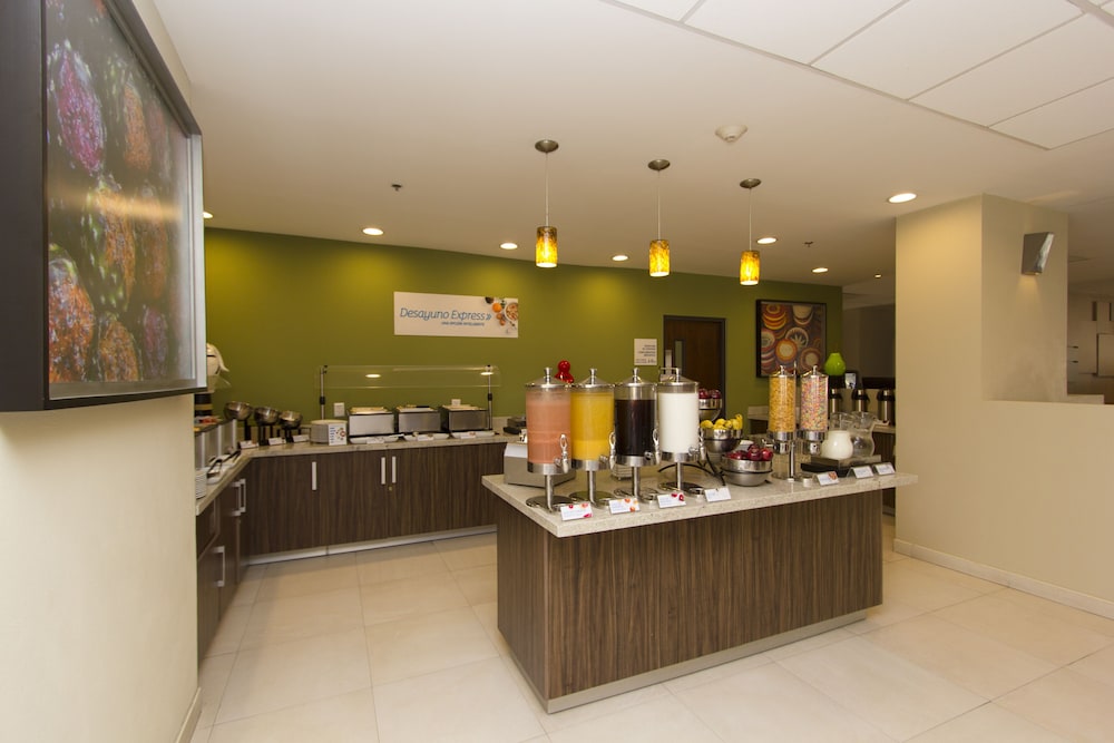 holiday inn express guadalajara aeropuerto by ihg