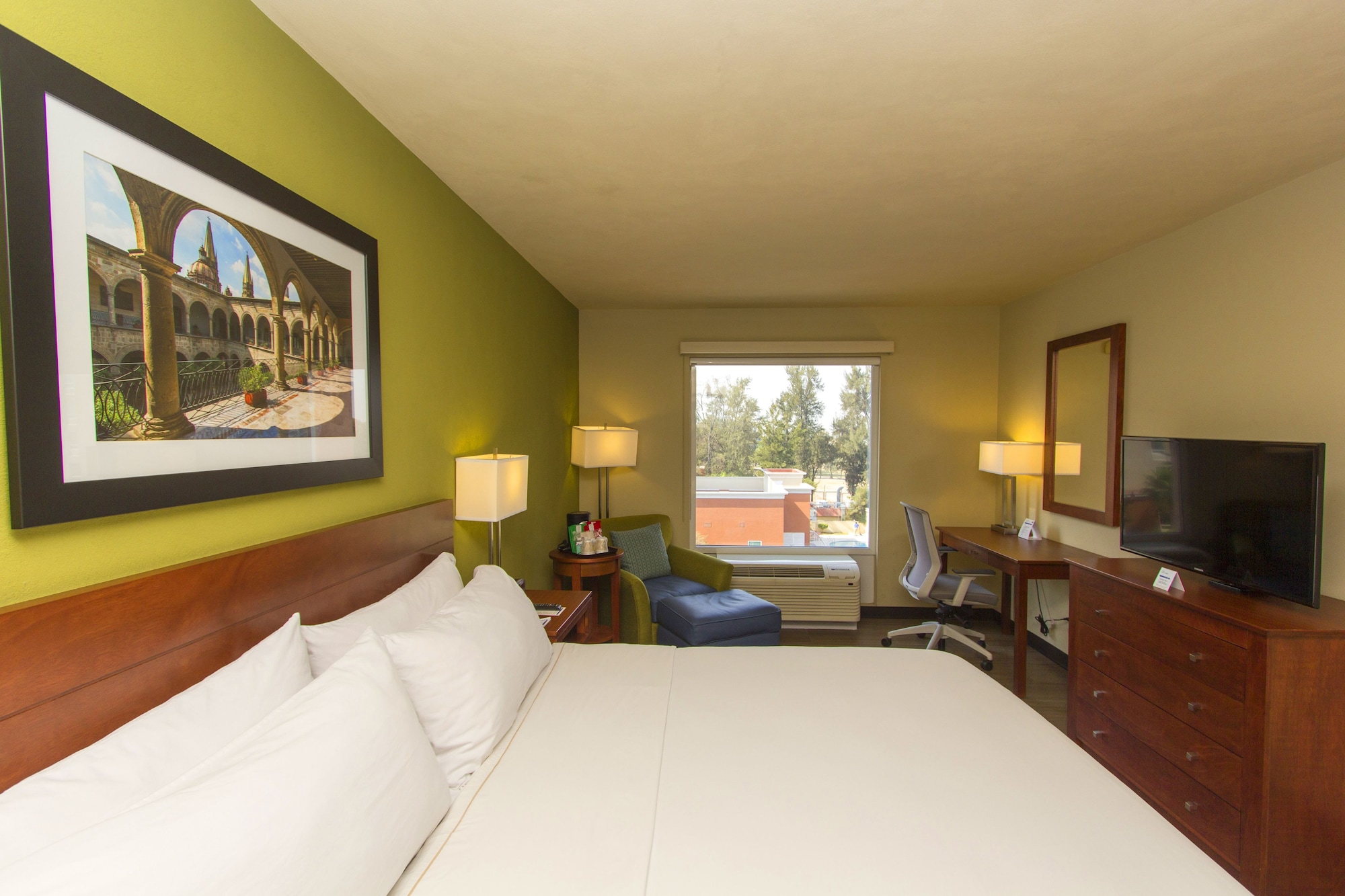 holiday inn express guadalajara aeropuerto by ihg