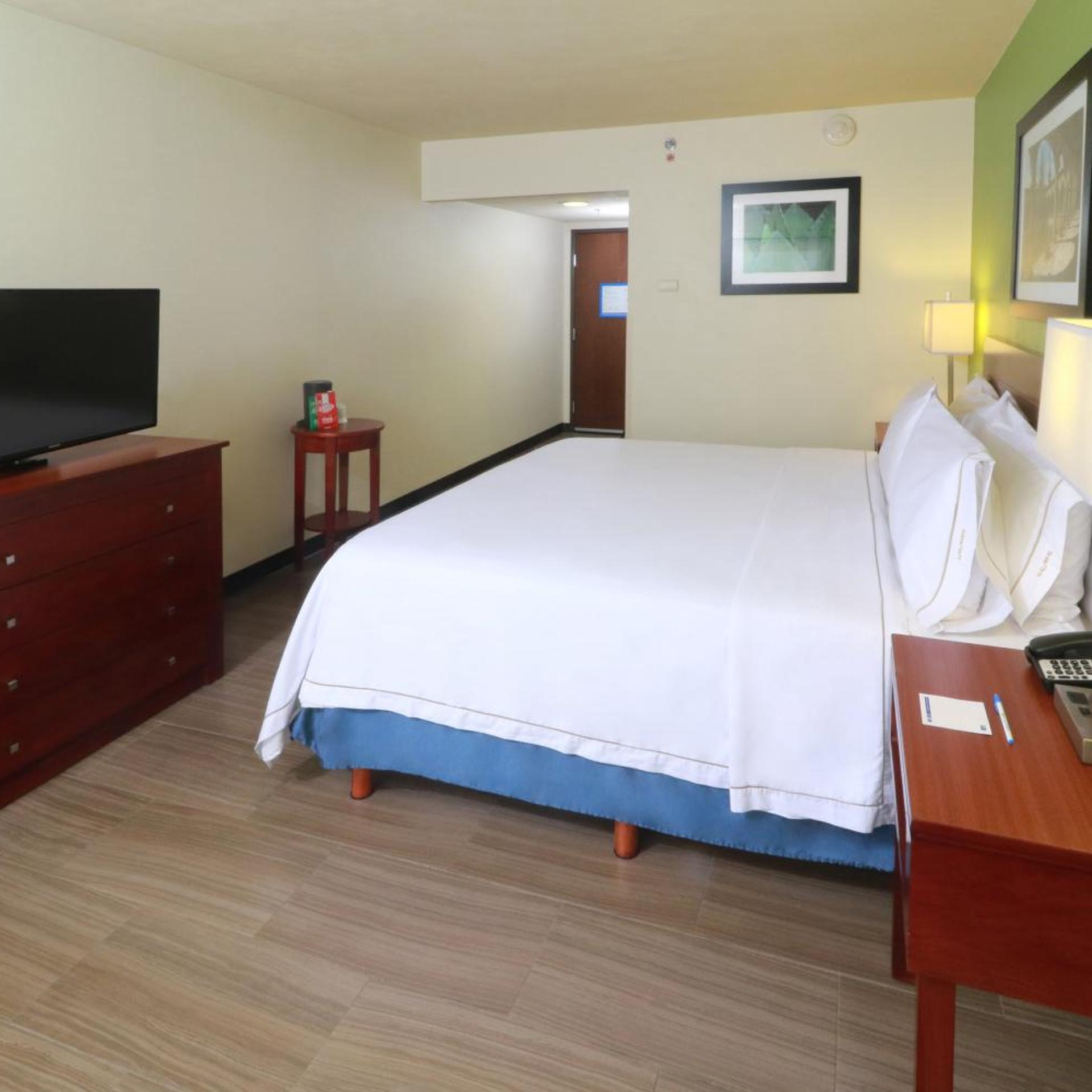 holiday inn express guadalajara aeropuerto by ihg