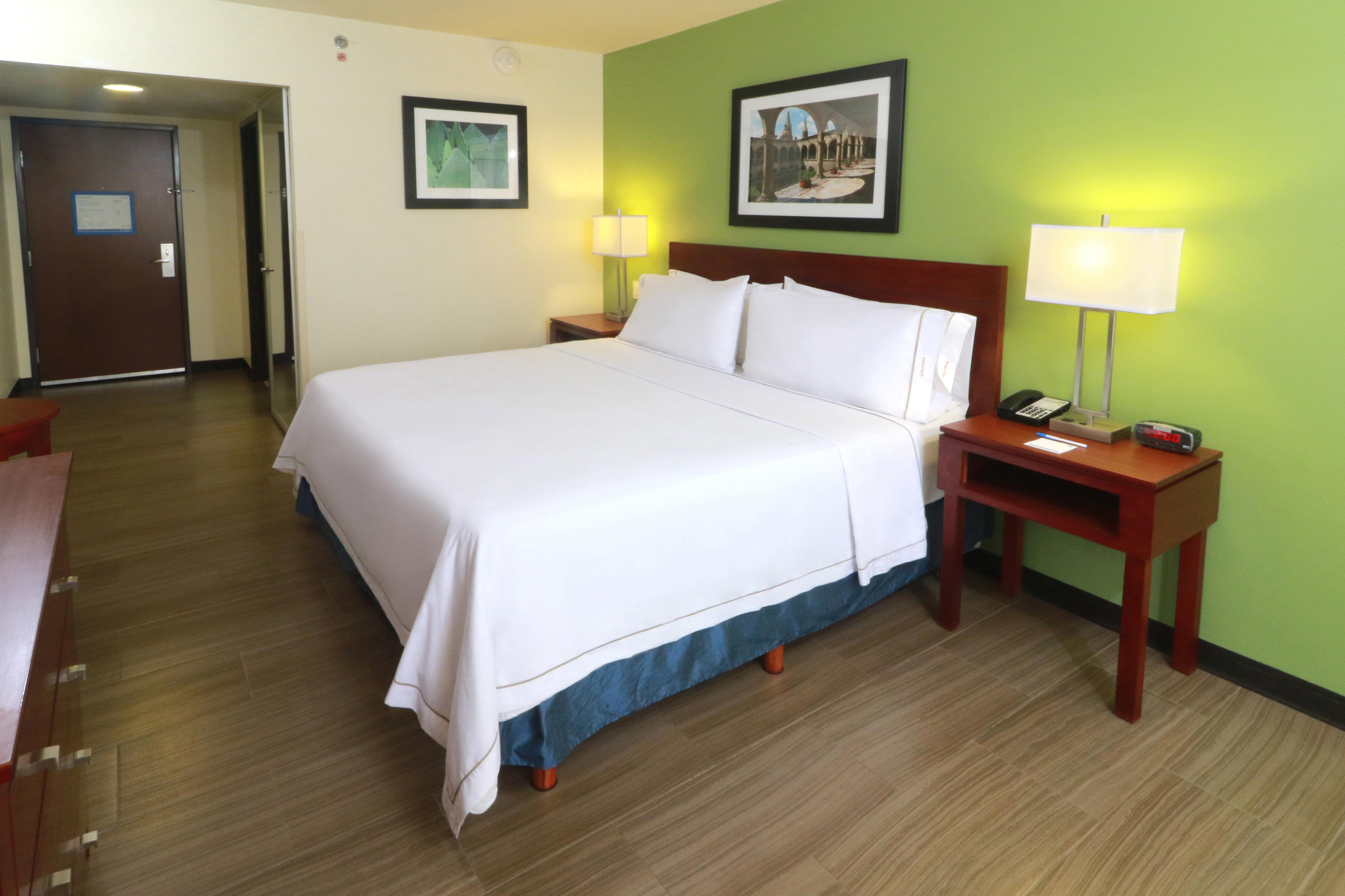 holiday inn express guadalajara aeropuerto by ihg