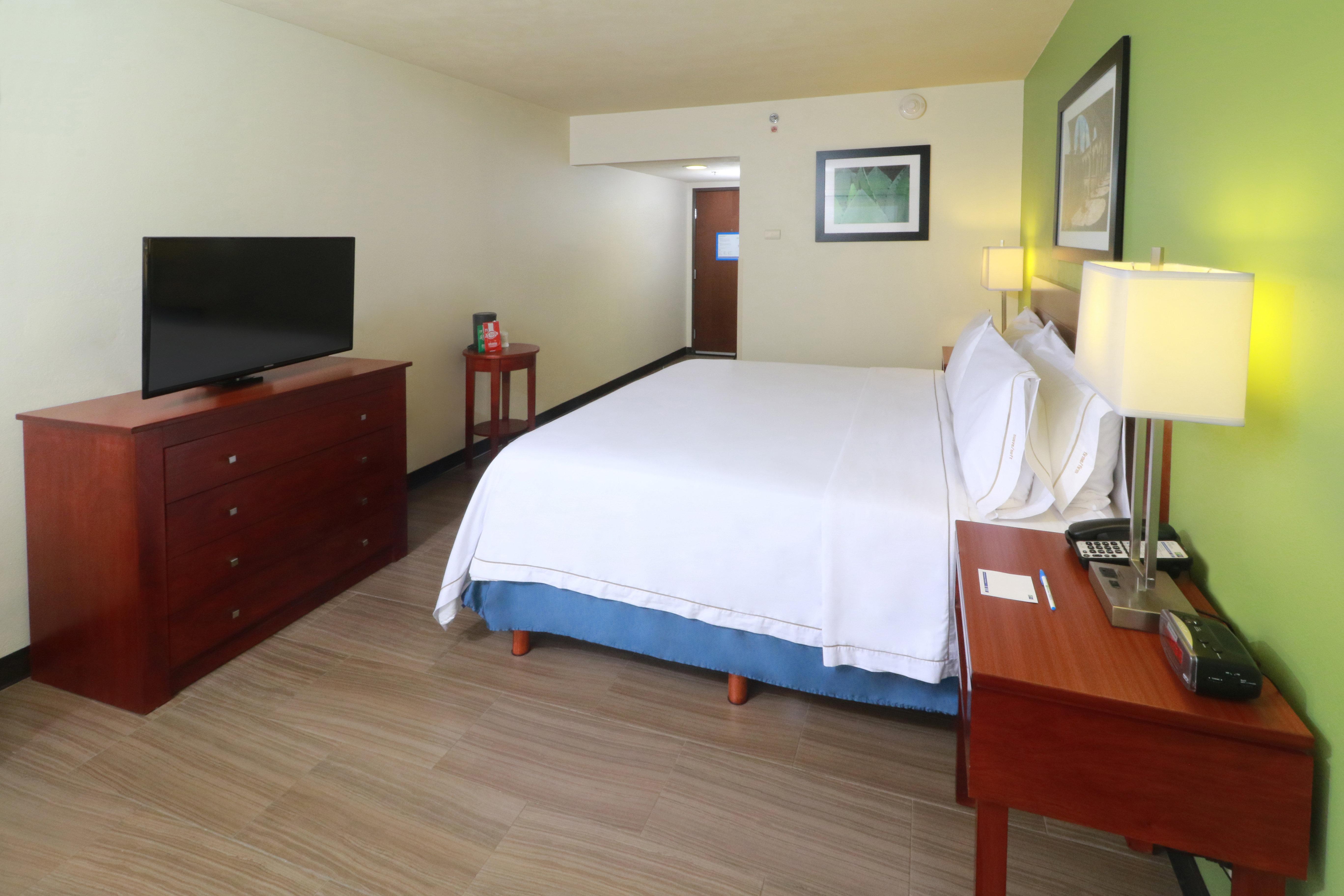 holiday inn express guadalajara aeropuerto by ihg