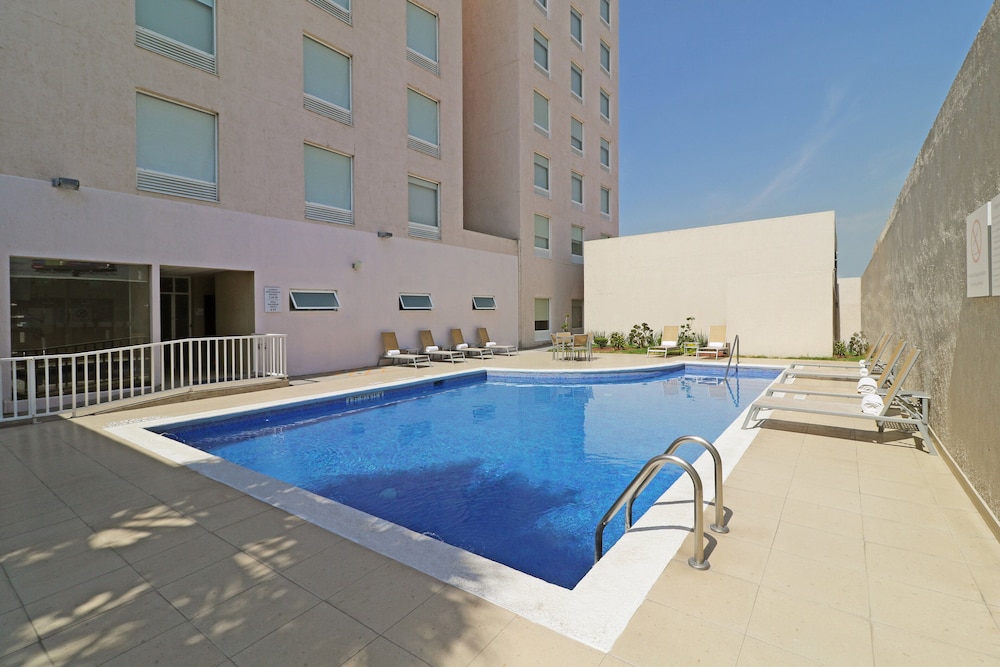 holiday inn express guadalajara aeropuerto by ihg