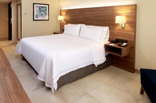 holiday inn express guadalajara aeropuerto by ihg
