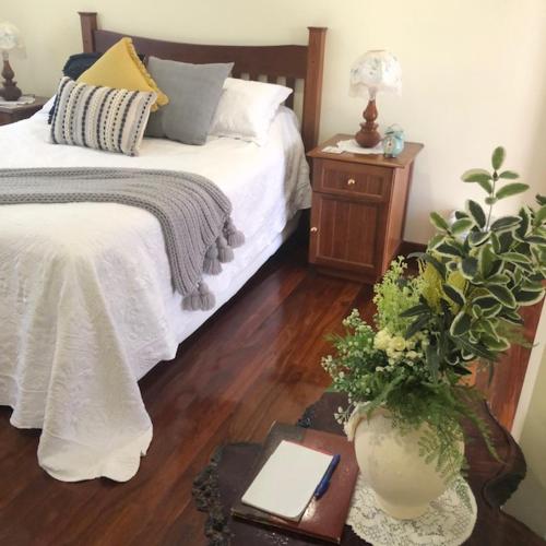 the hideaway bandb retreat