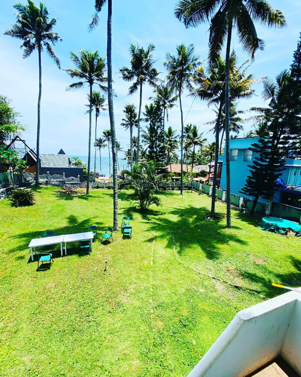 hello varkala beach resort
