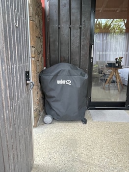 buhwi bira byron bay studio central