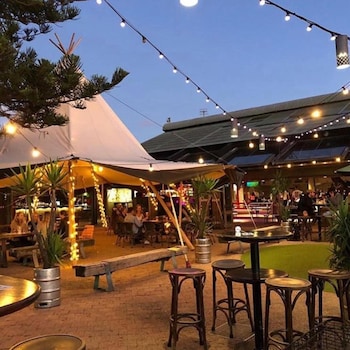 buhwi bira byron bay studio central