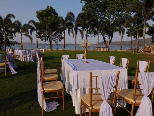 aquarius resort by oyo