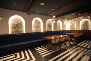 Prasanthi Hotel,Beach Road,3 star