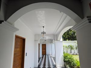 Prasanthi Hotel,Beach Road,3 star