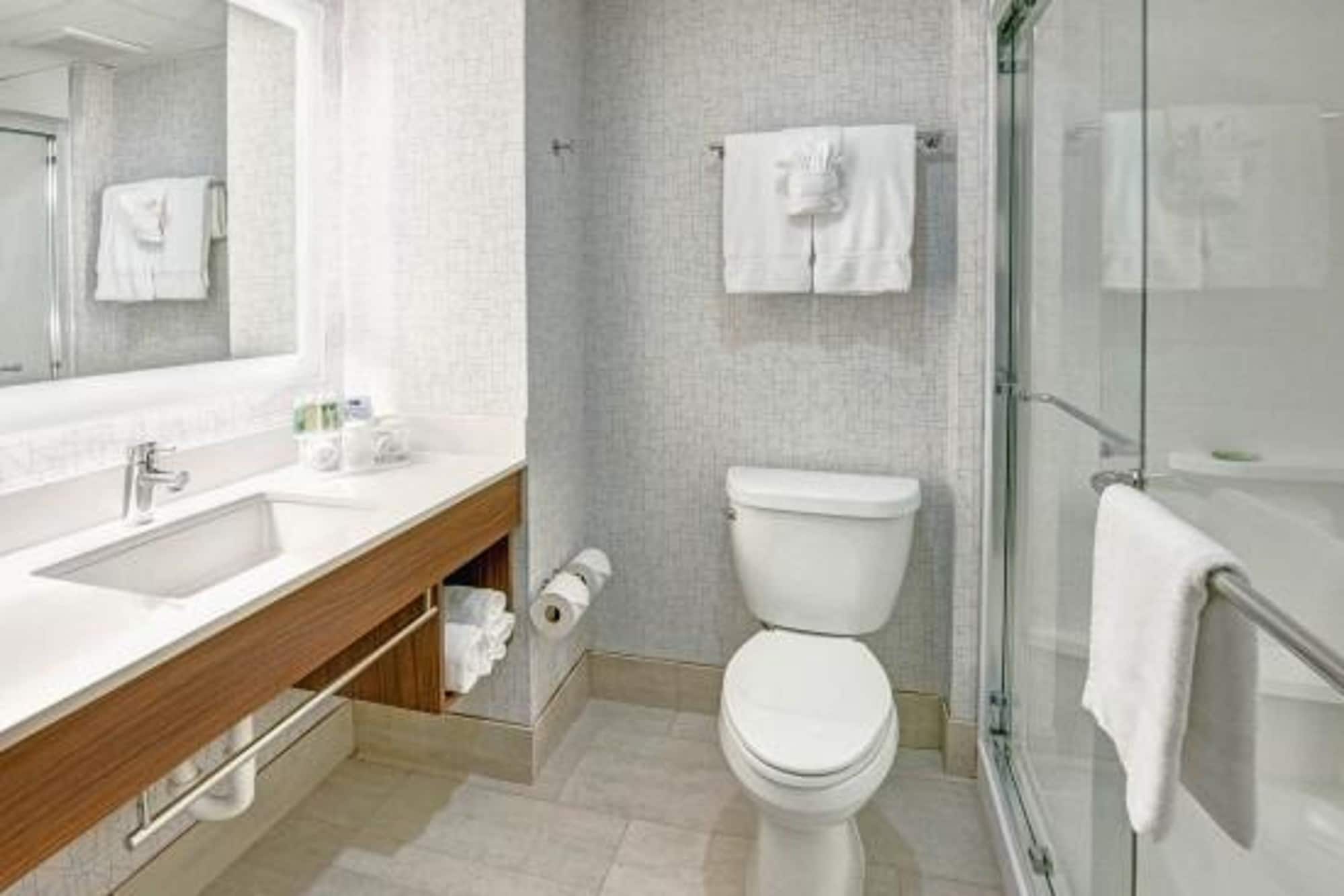holiday inn express sedona by ihg