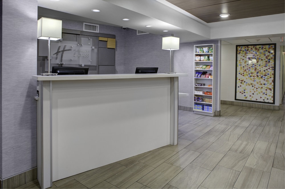 holiday inn express sedona by ihg