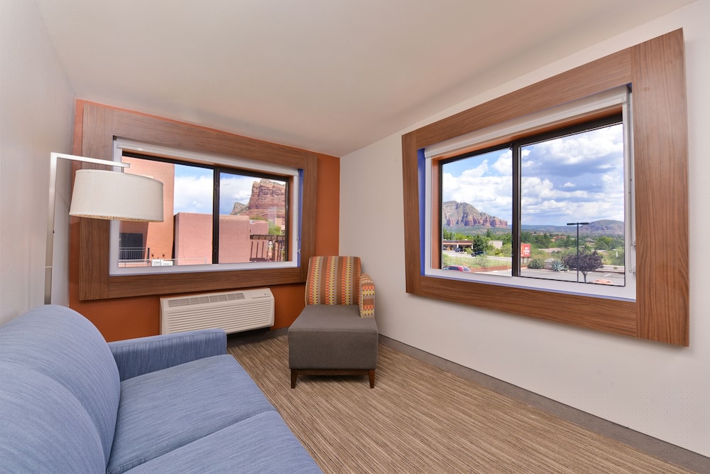holiday inn express sedona by ihg