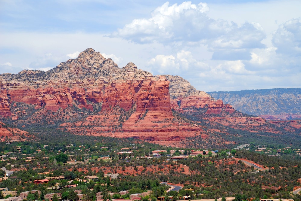 holiday inn express sedona by ihg