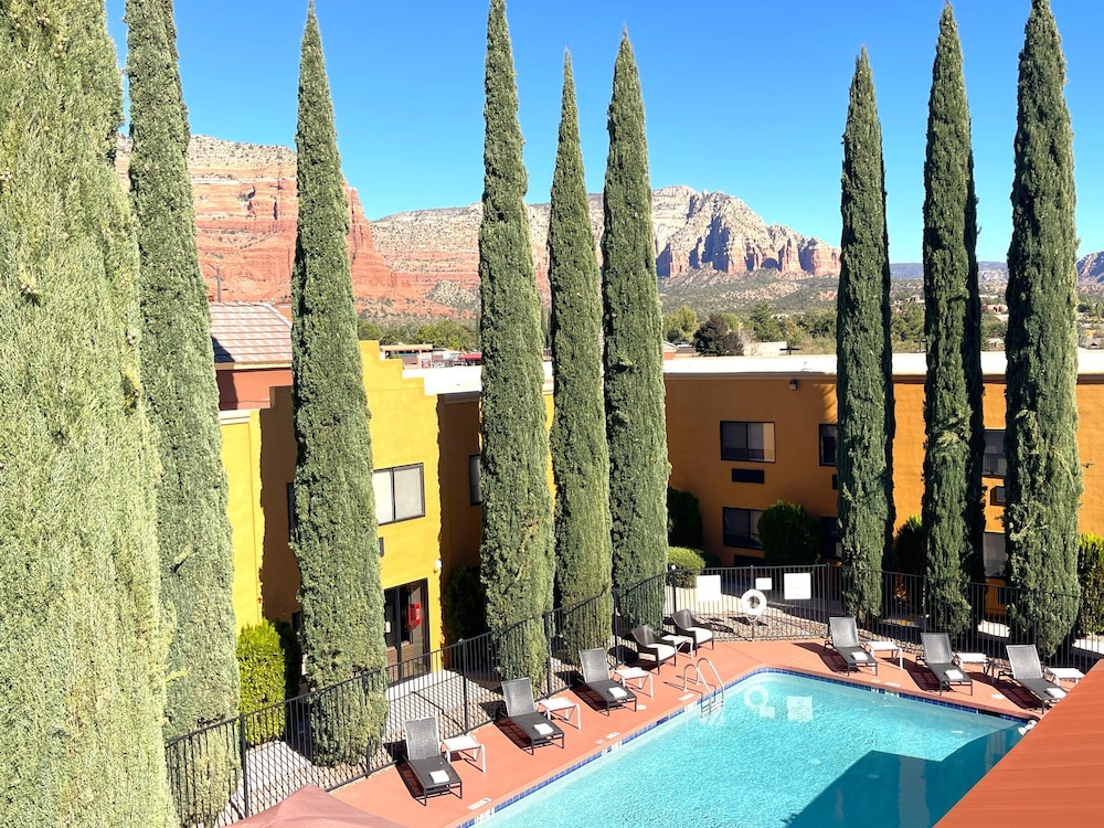 holiday inn express sedona by ihg