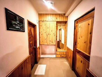 6th element cottages