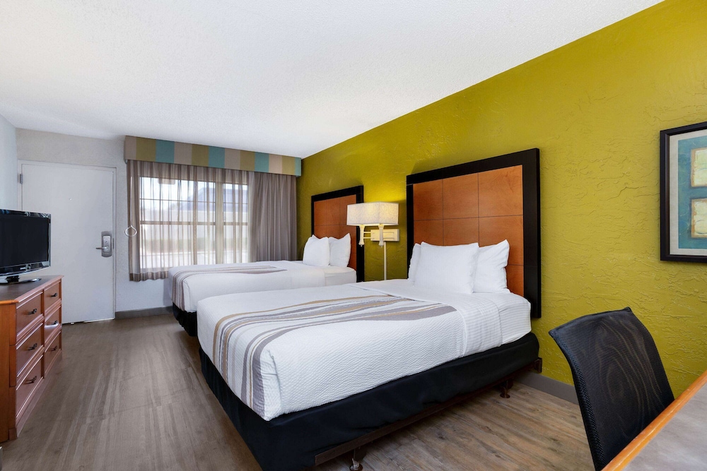 la quinta inn tampa airport stadium westshore