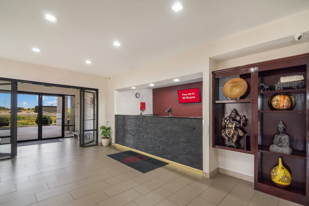 red roof inn terrell