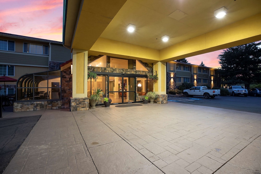 best western plus parkway inn