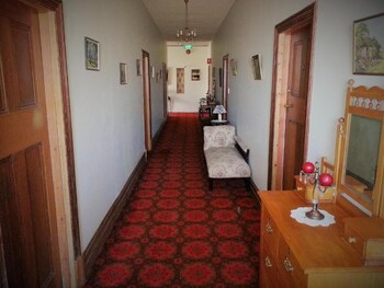 sonbern lodge motel