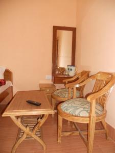 Oyo 47927 Mrityunjaya Palace,Kedarnath>>Guptkashi,2 star
