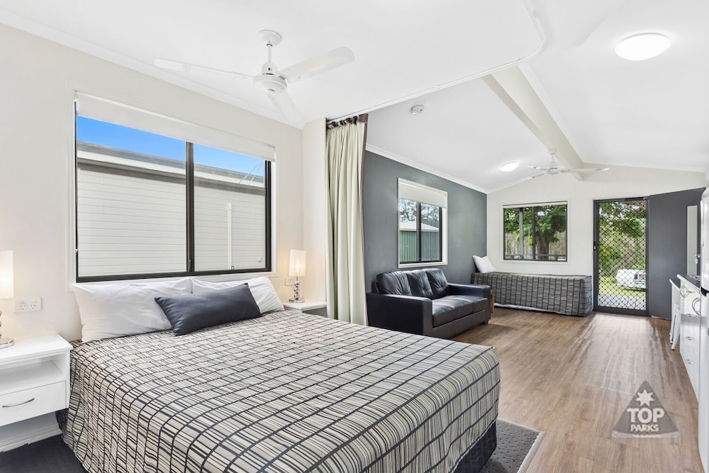 tin can bay tourist park