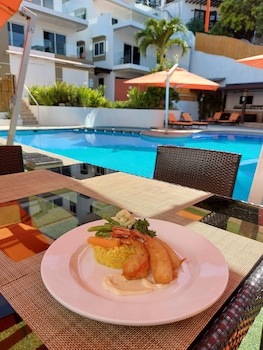 Lalaguna Villas Luxury Dive Resort & Spa,Maricaban Island>>Batangas,5 star