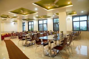 Blue Mormon Jungle Holiday Resort,,3 star