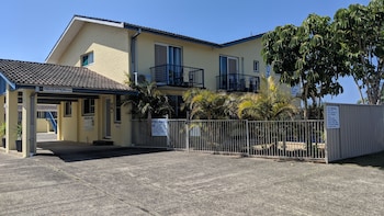 harrington village motel