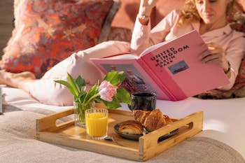 hotel le chaplain paris rive gauche