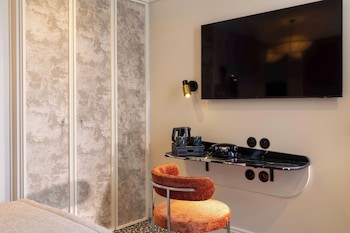 hotel le chaplain paris rive gauche