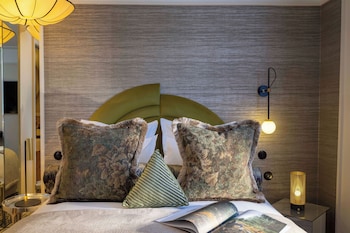 hotel le chaplain paris rive gauche