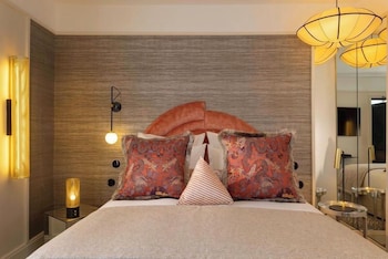 hotel le chaplain paris rive gauche