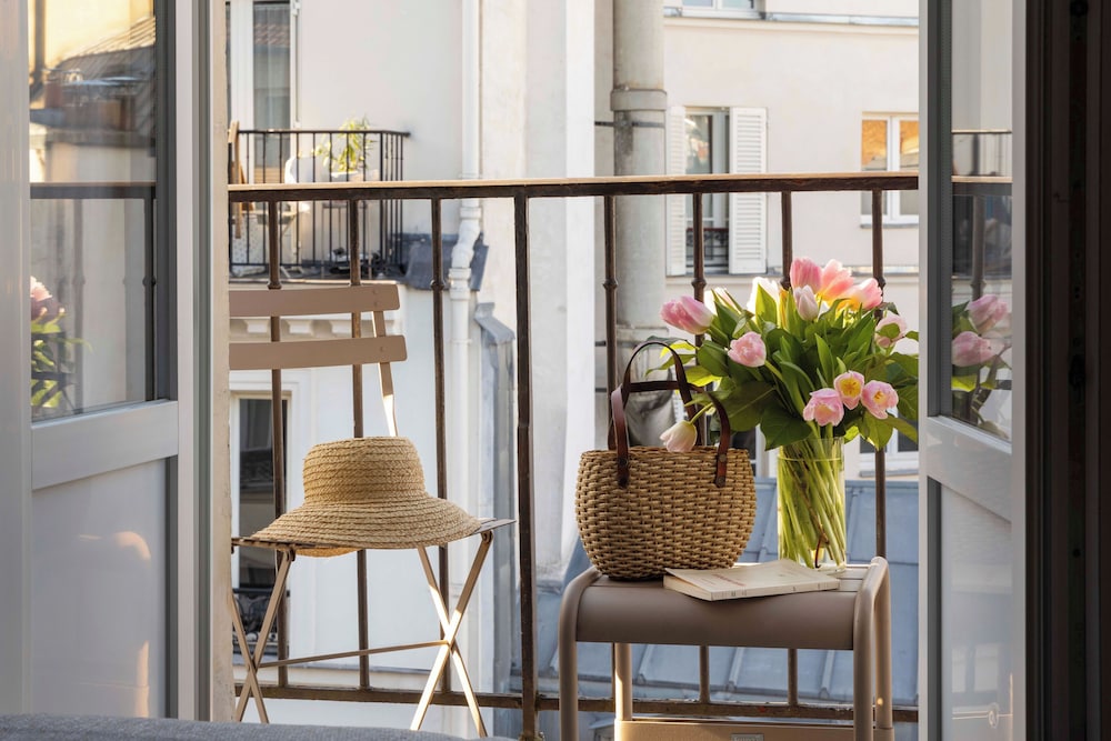 hotel le chaplain paris rive gauche